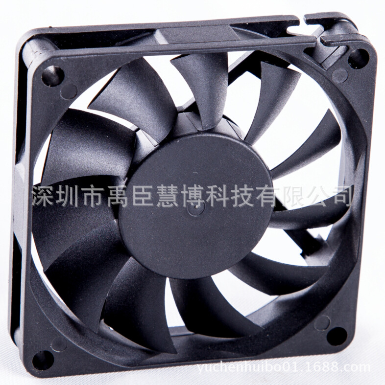 直流70*70*15mm 散热风扇7015散热风扇，含油轴承，工业散热风扇