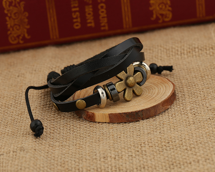 Europäischer Und Amerikanischer Neuer Schmuck, Personal Isierte Perlen, Herren-rindsleder Armband, Einfach Gewebtes Mehr Schicht Iges Leder Armband, Grenz Überschreitende Versorgung display picture 2