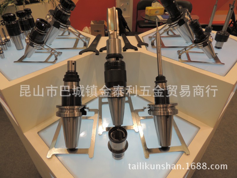 ̨尲ǿͲ ͷ SC32 ϳ ֻ