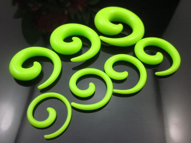 Labret piercing jewelry detail image