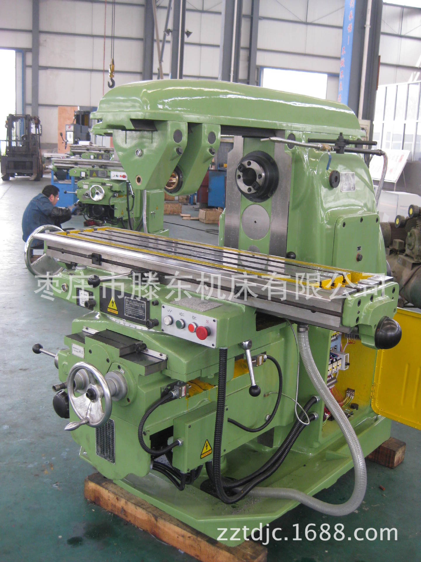 供应X62卧式铣床X6132 升降台型卧式铣床可加立铣头端面铣床铣削