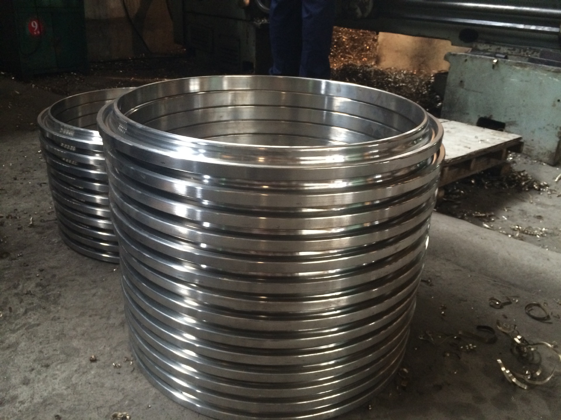 供应碳钢法兰大口径法兰卷制大口径法兰非标法兰