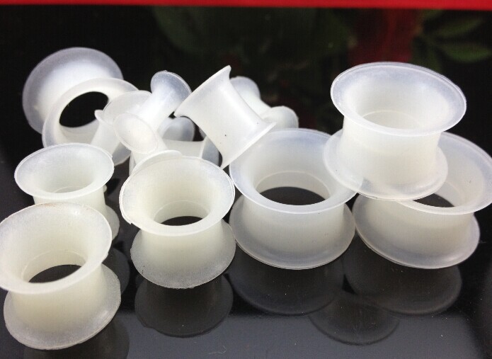 Pointed titanium steel lip stud product view
