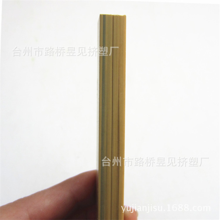 Suministro de PVC pequeño tubo cuadrado de PVC tubo de plástico duro de PVC tubo cuadrado Zhejiang extrusión de procesamiento de tubos de plástico