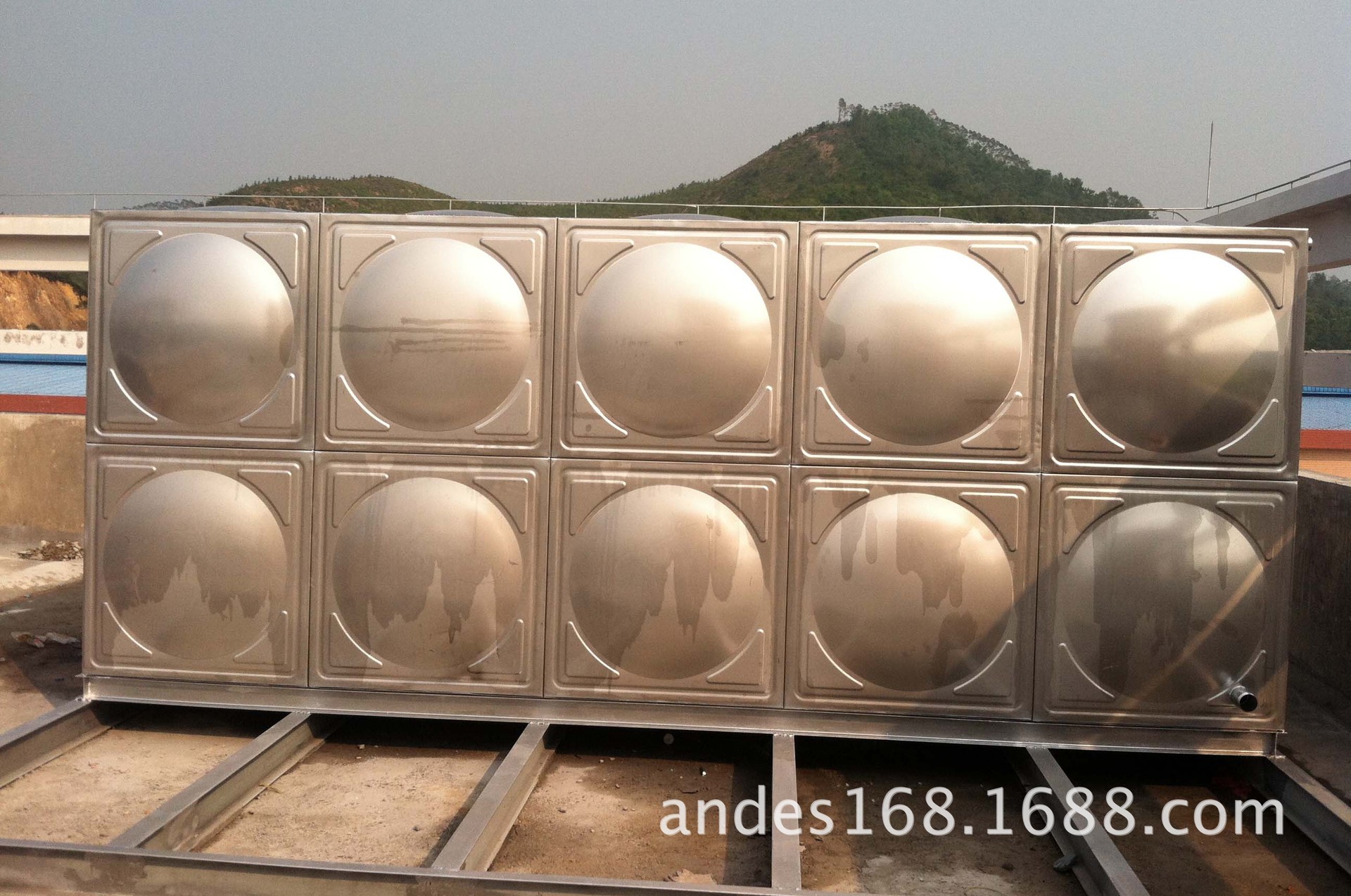 厂家直供18吨天面屋顶 生活消防水箱