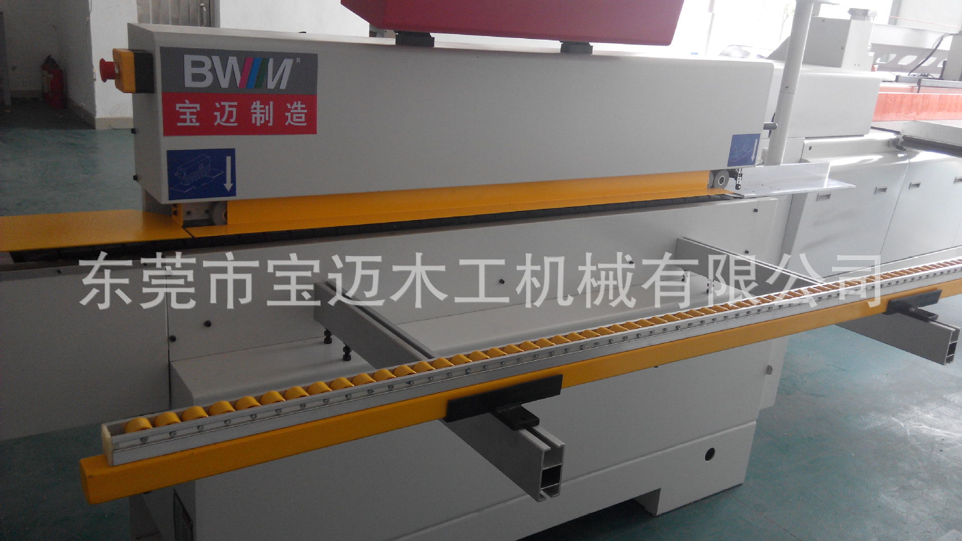 半自动封边机衣柜橱柜板式家具直线封边机厂家直供