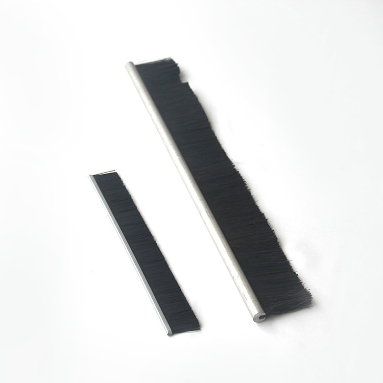 【永民毛刷】  厂家供应各种铝合金条刷  铁皮条刷  批量从优