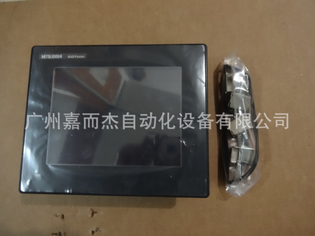三凌触摸屏人机界面日本GT1055-QSBD-C