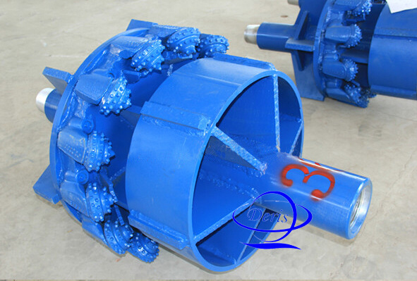 32寸大孔径组装钻头 组合牙轮 旋挖钻具扩孔钻头