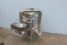 全自动熟花生脱皮机主要脱红衣的设备厂家