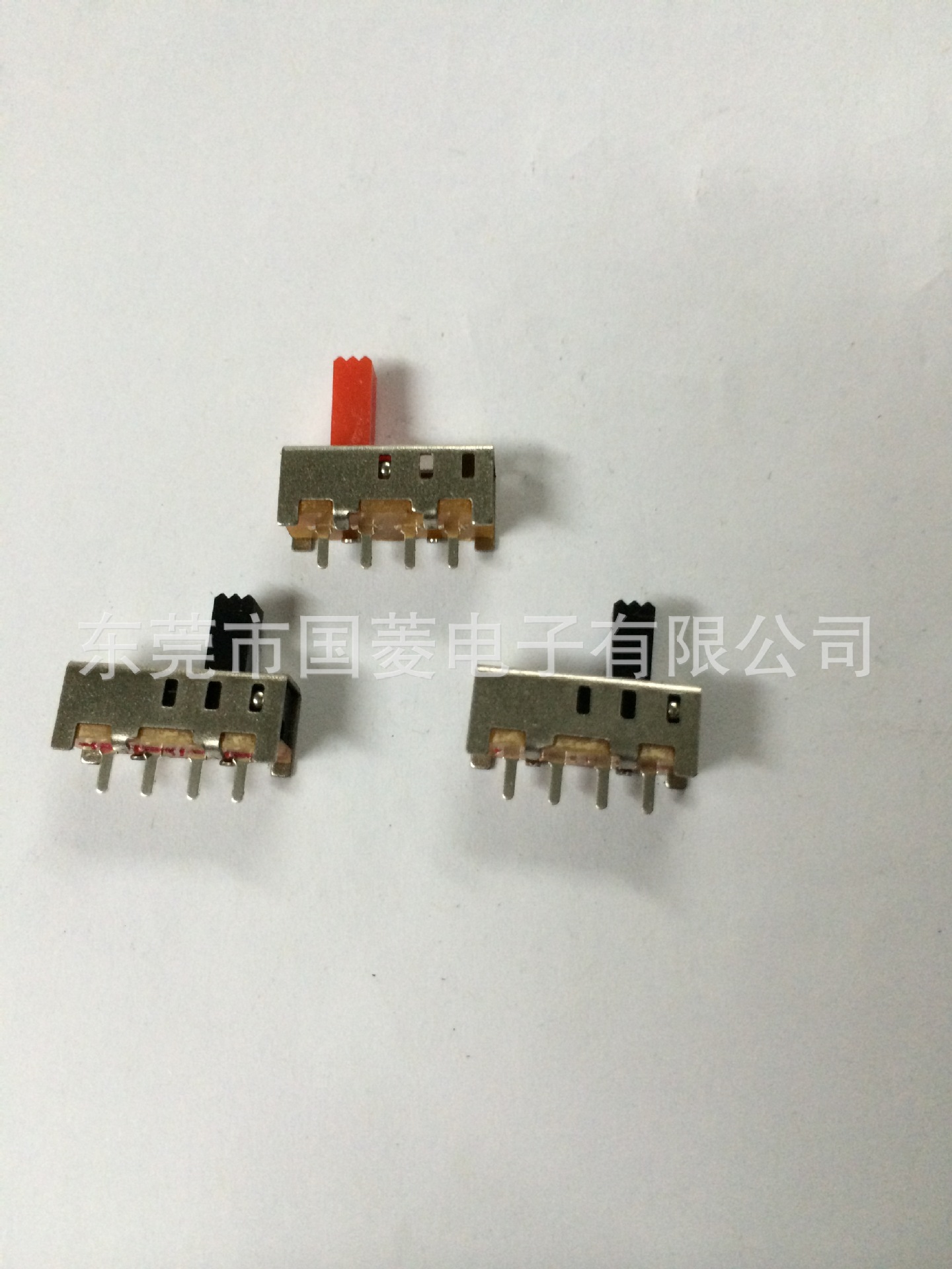 SS-13F11 SS-13F06三档单排四脚拨动开关 柄高3-15MM