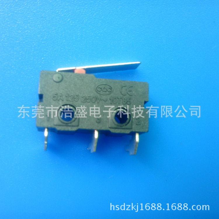 厂家生产供应微动开关5A中微动开关WK2-05弯脚中微动开关质量稳定