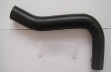 供应散热器水管，各种汽车橡胶管油管16571-6802