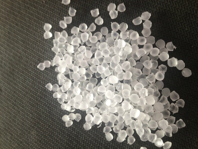 厂家直销透明PVC再生料 透明50度PVC塑料|ru