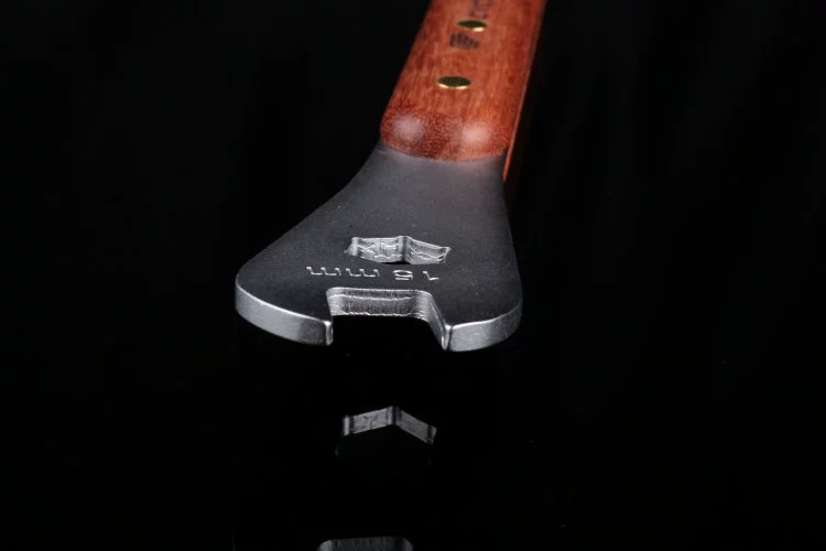 CYCLIFE Professional bike, constructor pedalled, wrench from natural wood
