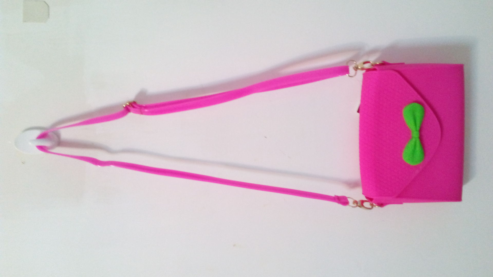 新款粉色时尚硅胶拉链肩挎斜挎批发蝴蝶结