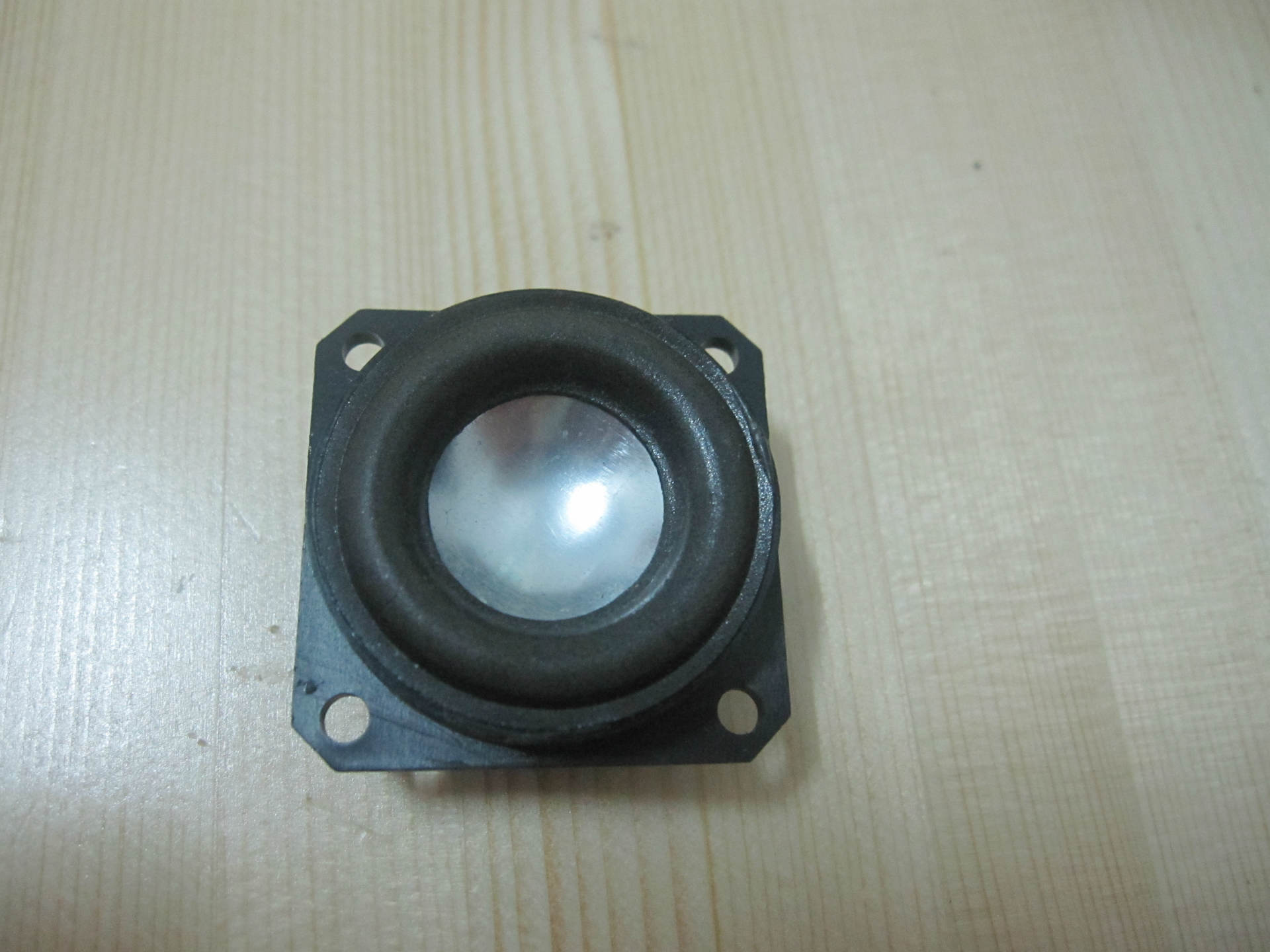 40的重低音喇叭28u铁19.5强磁4Ω15W20芯音圈超低失真专业设计