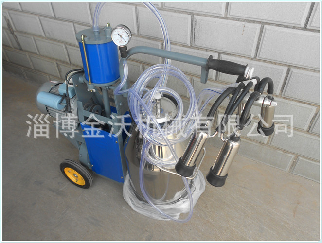 活塞式奶牛挤奶机