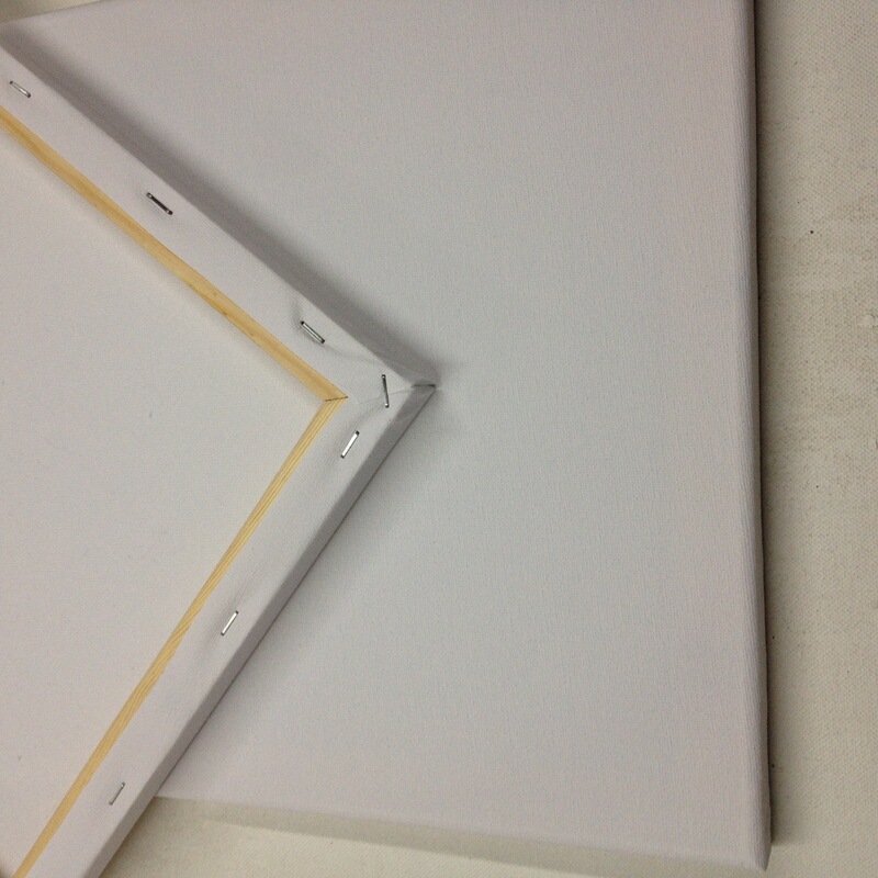 Pine oil painting frame 40 * 50cm White can be directly painted studio training class enthusiasts pure cotton canvas drawing board Pine oil painting frame 40 * 50cm White can be directly painted studio training class enthusiasts pure cotton canvas drawing board