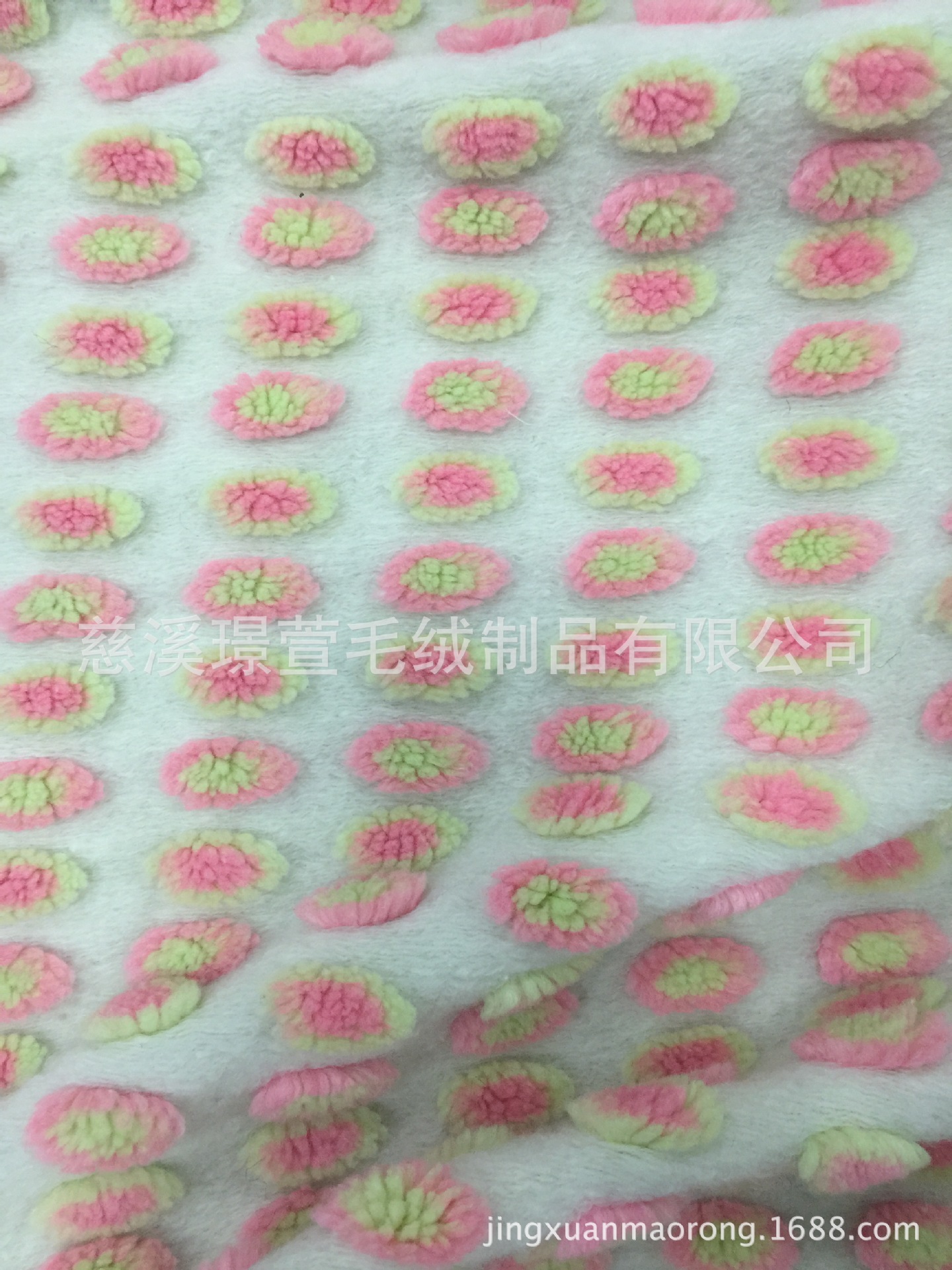 厂家直供爆款白底孔雀羊毛呢 时尚面料 手感柔软 秋冬布料厚实