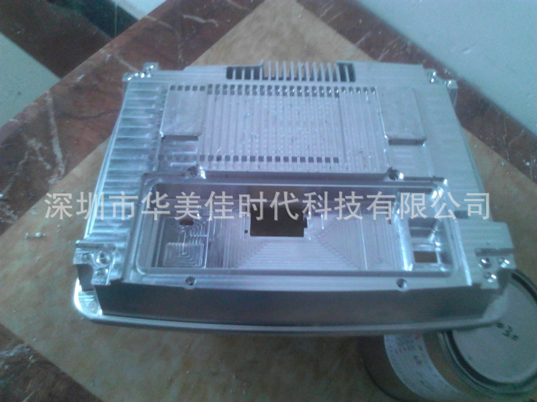 鋁合金電腦機殼1