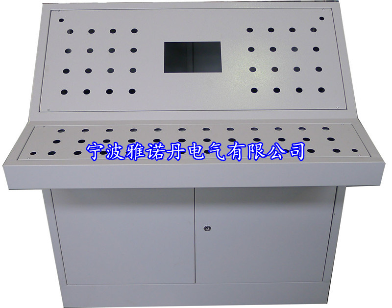 定做斜面操作台