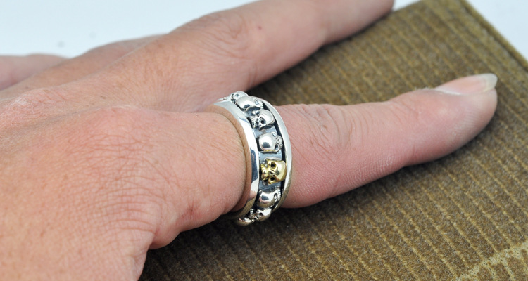 Skull Ring Image 5