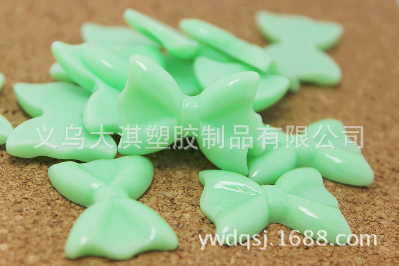 树脂蝴蝶结 化妆品配件  批发销售   欢迎订购