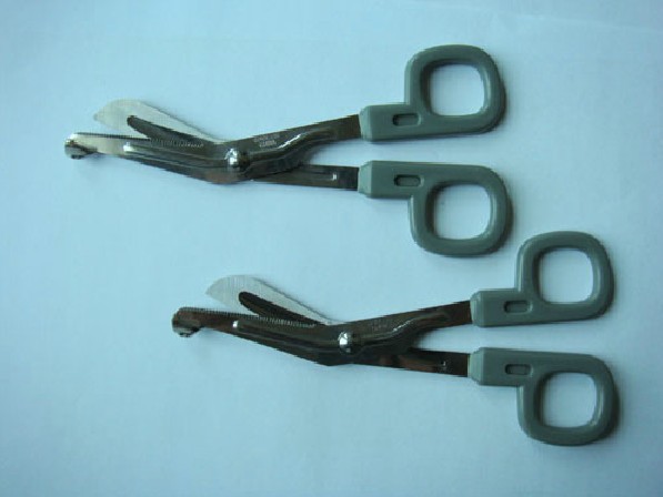 供应急救箱急救包不锈钢绷带剪刀、纱布剪刀、敷料剪刀，弯头剪刀