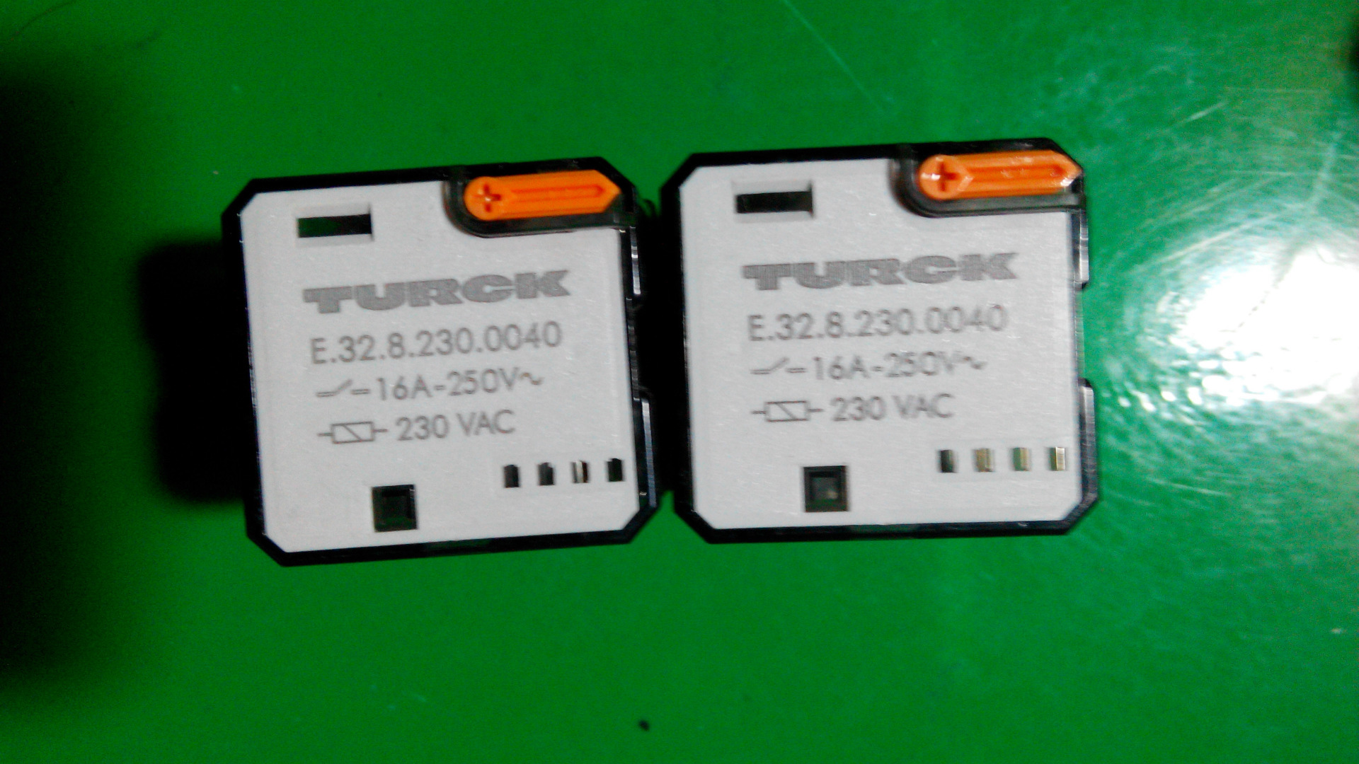 TURCK图尔克功率继电器 E.32..8.230.0040