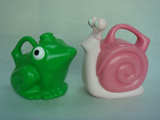 2000ML卡通青蛙花洒 创意蜗牛花园园林花洒 厂家加工定做塑料水壶