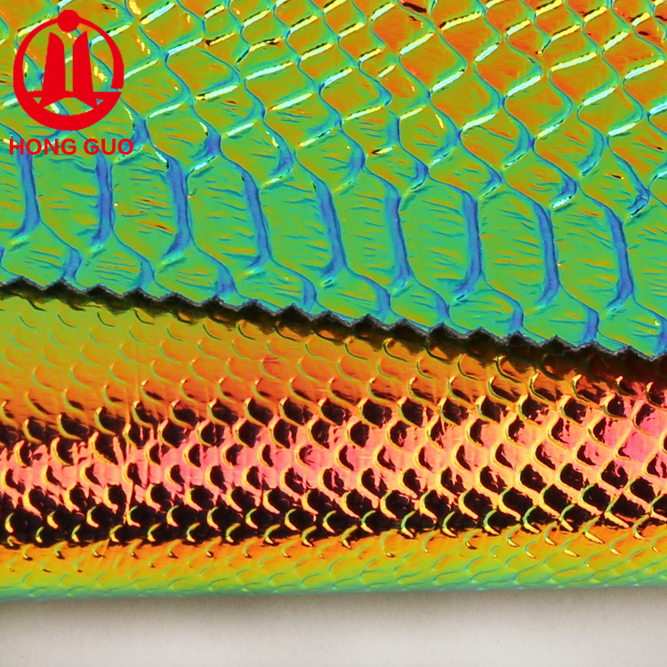 电镀镭射彩虹膜七彩蟒蛇纹PU彩色pvc幻彩膜TPU防水