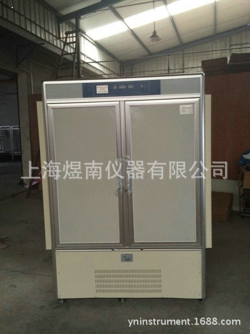 智能光照培養箱 (3)