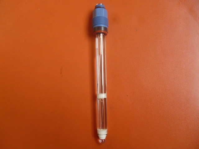 Промышленный онлайн-стеклянный электрод E+H PH чистой воды