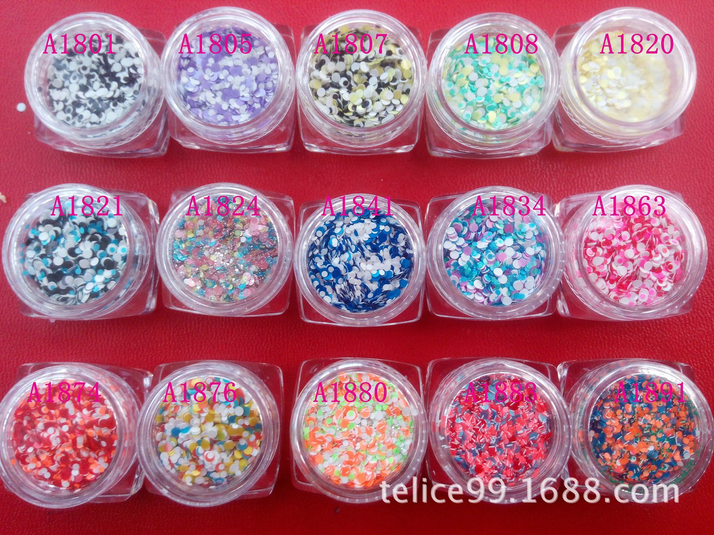 Manufacturer supplies matte glitter nail polish round pieces, pearl glitter, 1/2MM glitter (3g bottle).