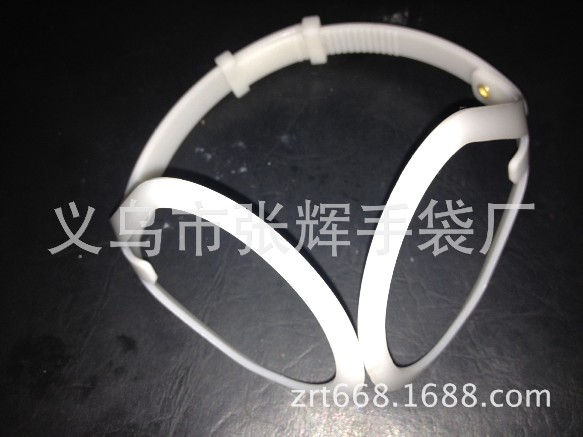 厂家供应各种保暖耳套架子、耳罩骨架以及各种塑料配件(图)