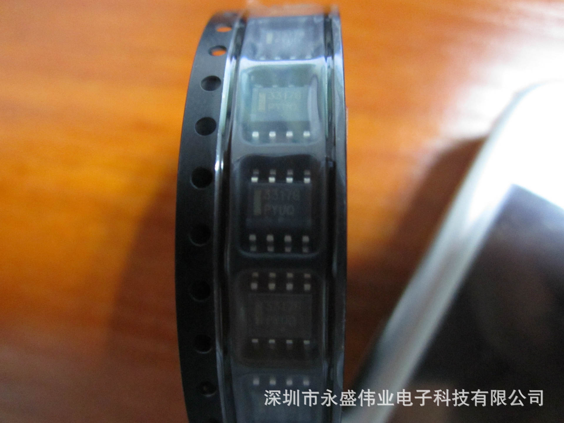 MC33178DR  SOP-8 运算放大器 - 运放 2-18V