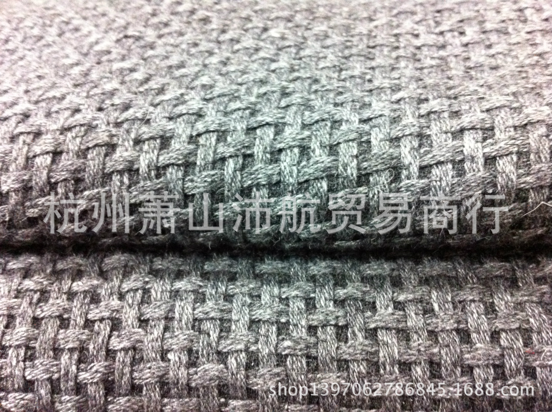 现货供应深灰色编织格子呢  粗纺羊毛大衣面料优质花呢经典