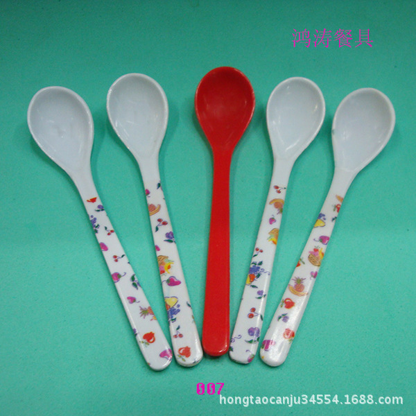 密胺儿童勺  厂家直销  款式花样齐全