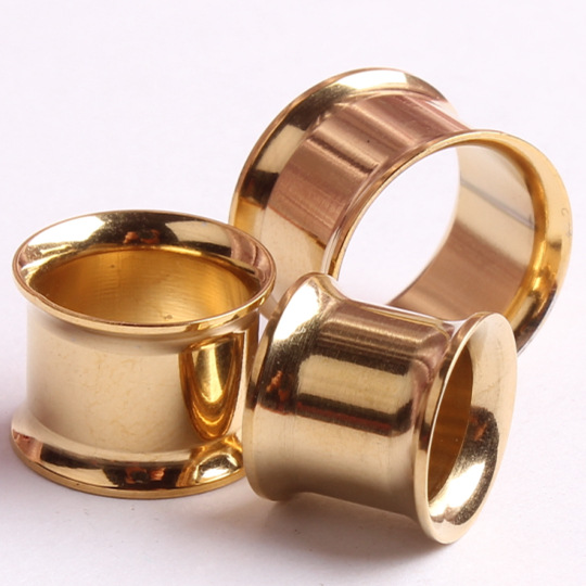 Pointed titanium steel lip stud product view