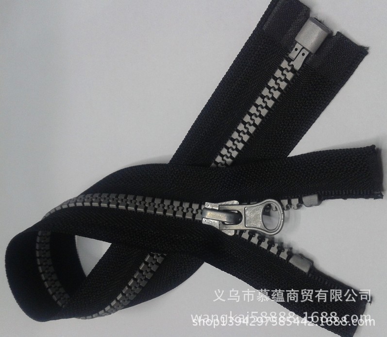 1041148583_23651628[1]