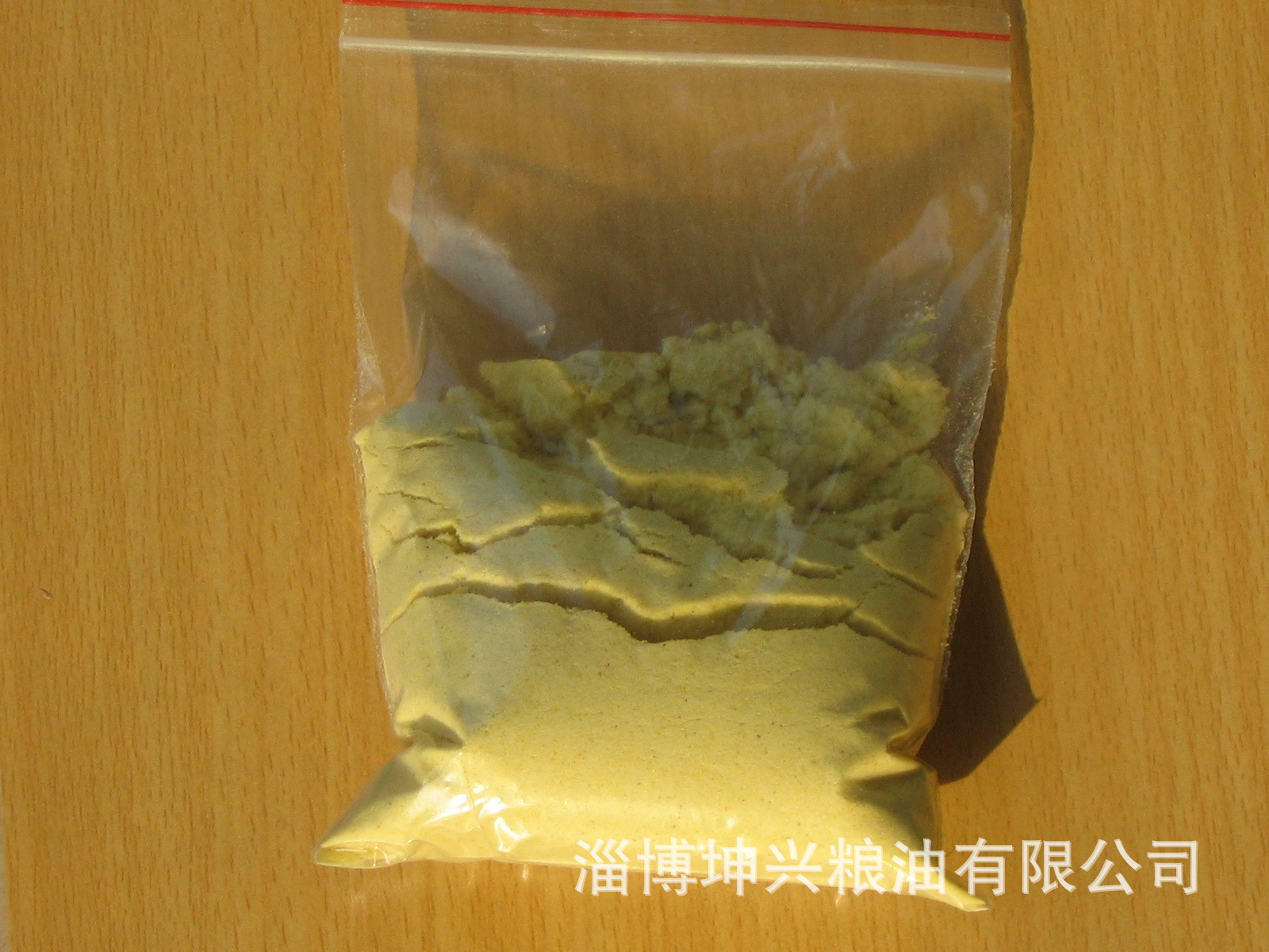 厂家供应脱皮膨化玉米粉(80目以上),油漆.涂料.化工可用。