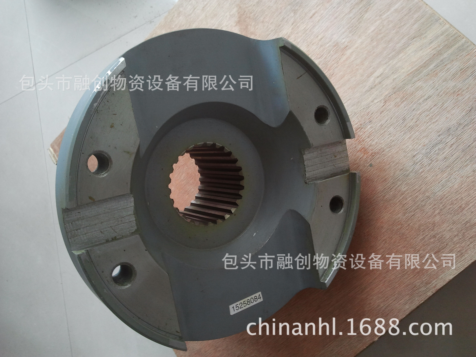 供应特雷克斯TEREX TR100用15320619/15258084变速箱输出法兰