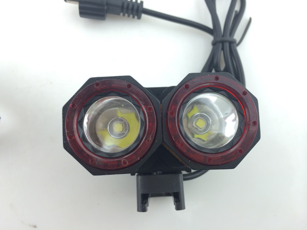 T6/U2升级XM-L2 LED强光头灯 V9伸缩变焦 充电远射 厂家批发