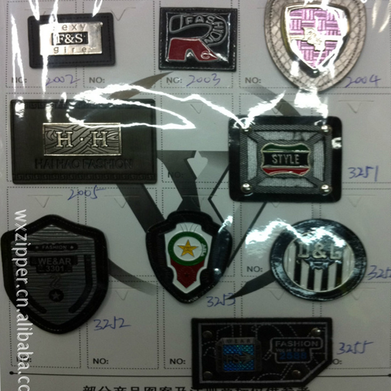 【伟兴辅料】提供时尚皮标厂家批发潮牌烫金个性绣花商标潮标