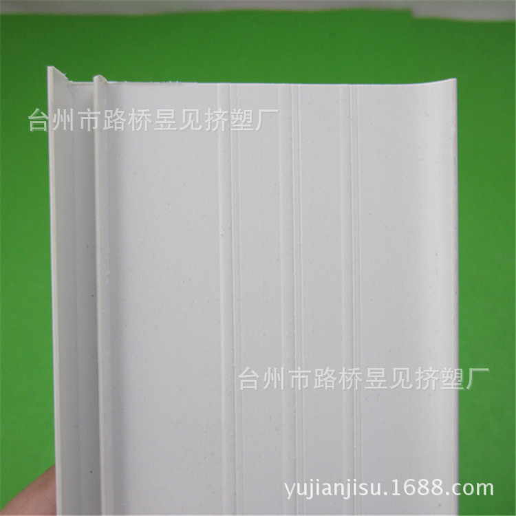 Fábrica de plástico directo HOJA DE PVC de extrusión de plástico tira de PVC plástico placa ancha Perfil de procesamiento de extrusión perfil