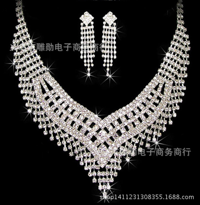 Korean necklace and earrings for bride