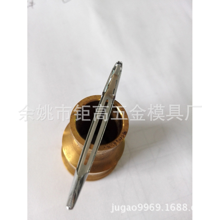 供应精密耐用冲压模具 模定 制批发多用途五金模具 厂家直供