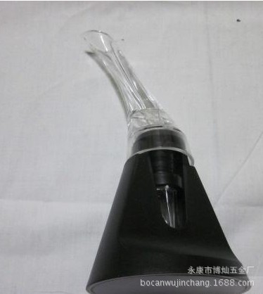 鹰嘴快速醒酒器5