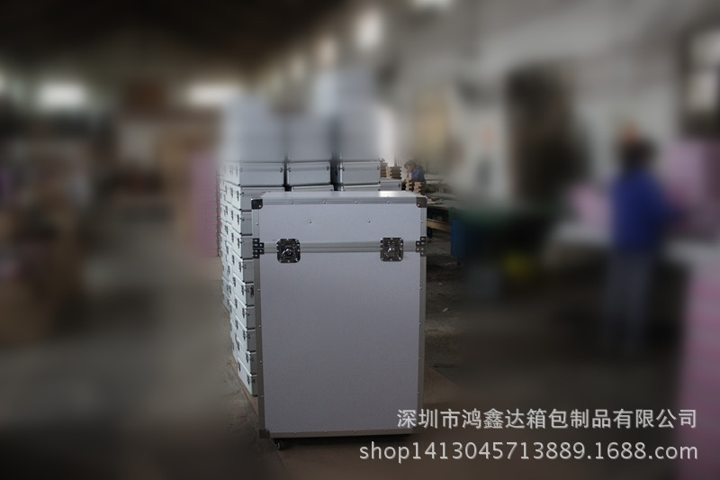 专业生产订 做大型机柜、航空箱、设备仪器展示箱、运输箱、道具